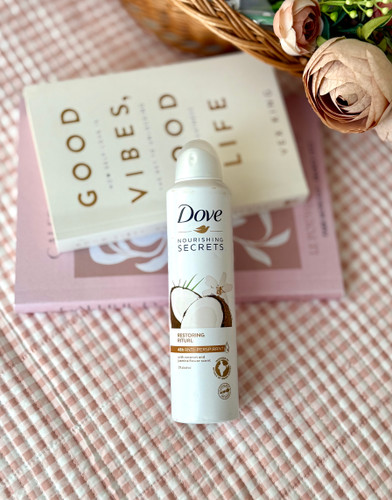 اسپری ضدتعریق داو Coconut & Jasmine Flower حجم ۲۵۰ میل